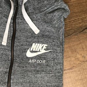 Nike Light Hoodie